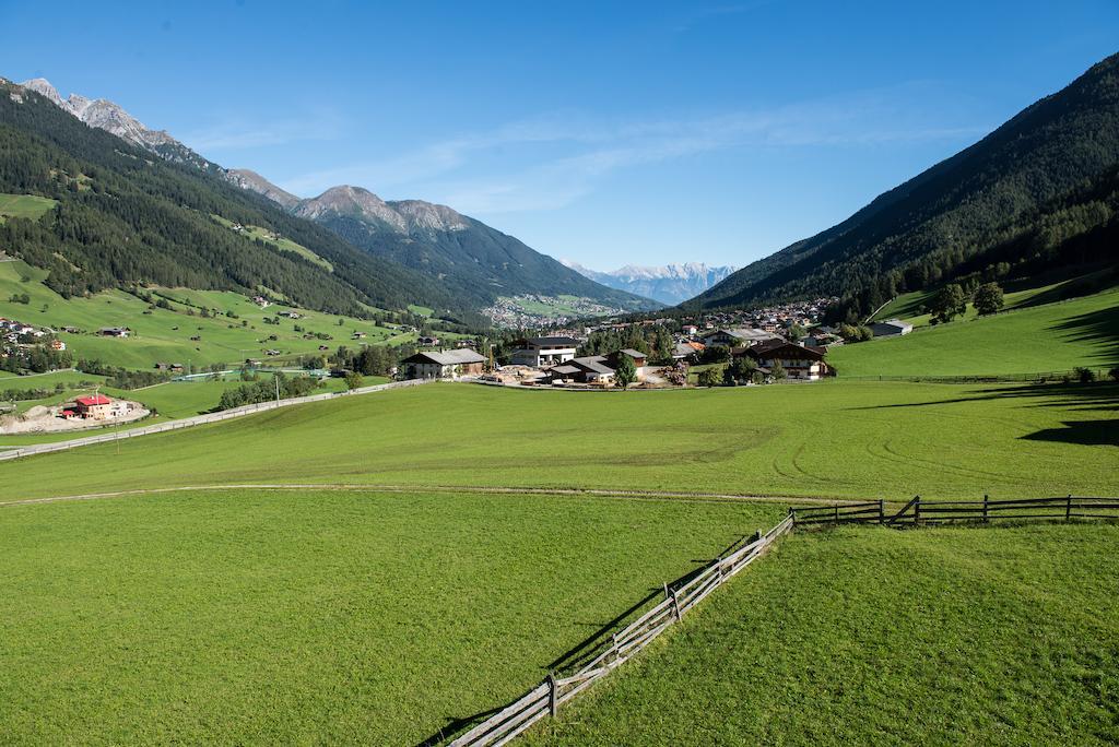 Appartementhaus Pinnisblick Neustift im Stubaital Rum bild