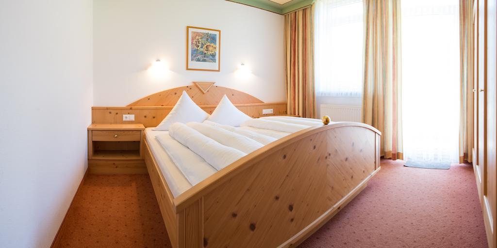 Appartementhaus Pinnisblick Neustift im Stubaital Rum bild